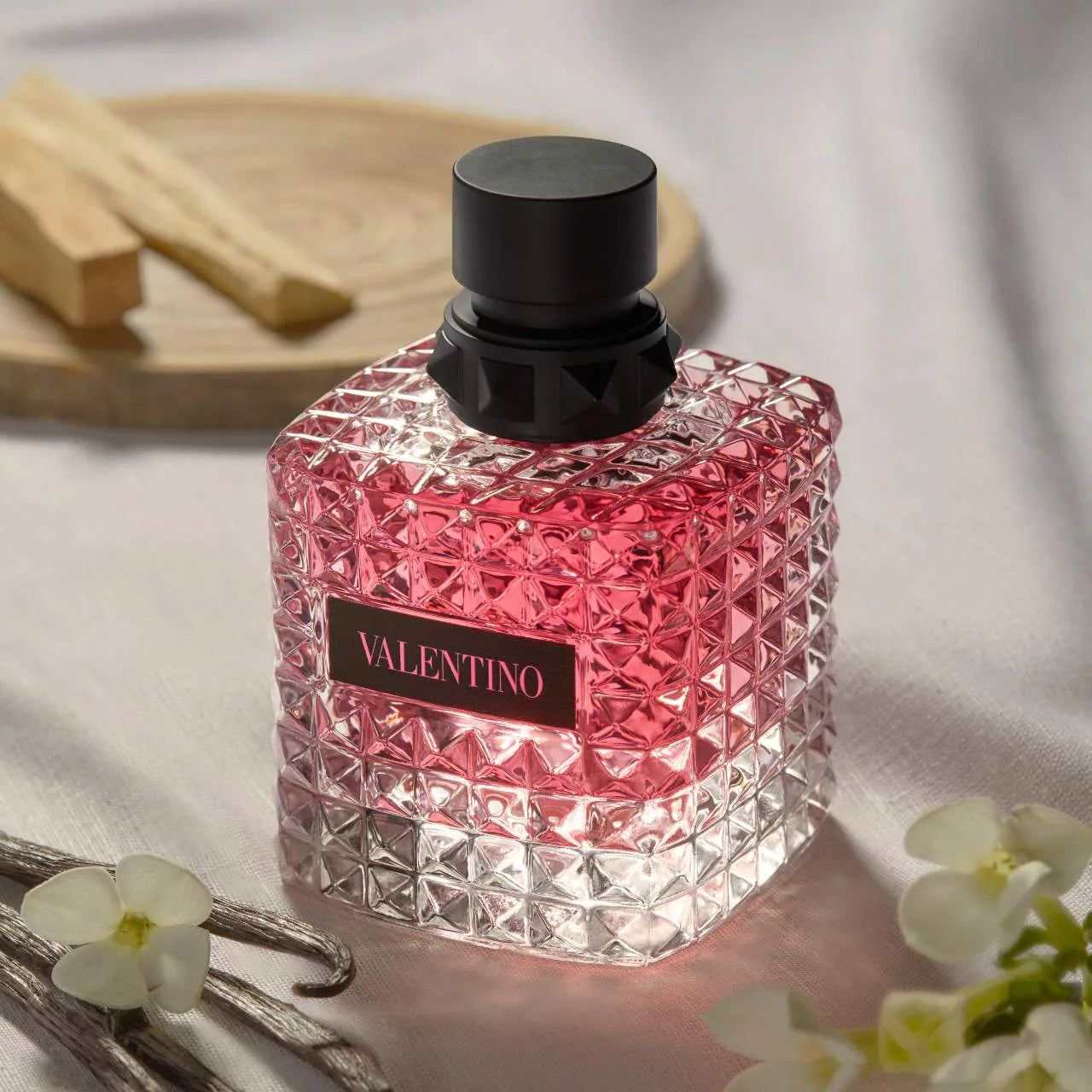 Valentino Donna Born in Roma by Valentino Eau De Parfum 3.4 oz